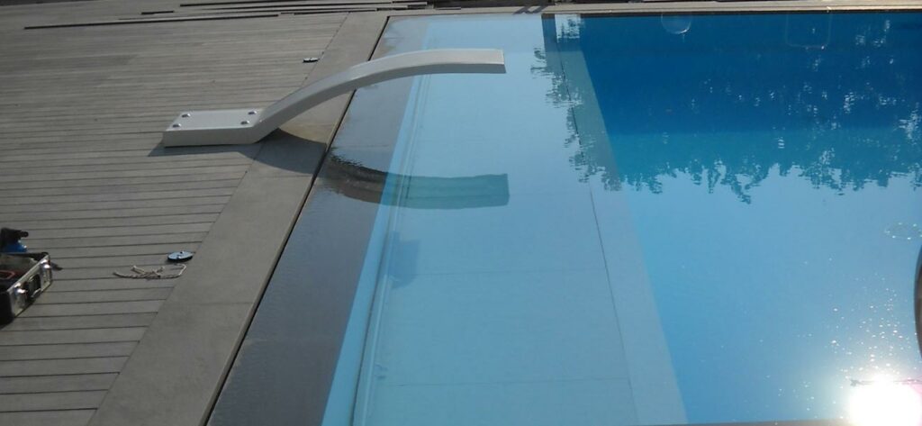 internground Internground svg+xml;charset=utf