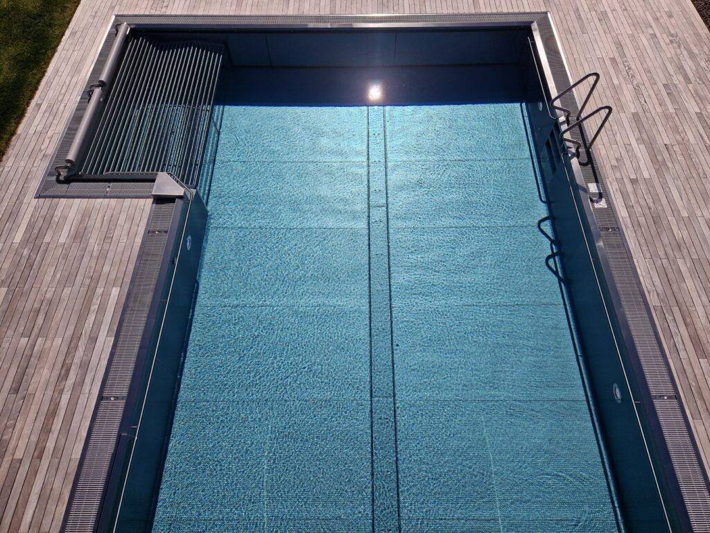 20240412_155157 Back Plus svg+xml;charset=utf