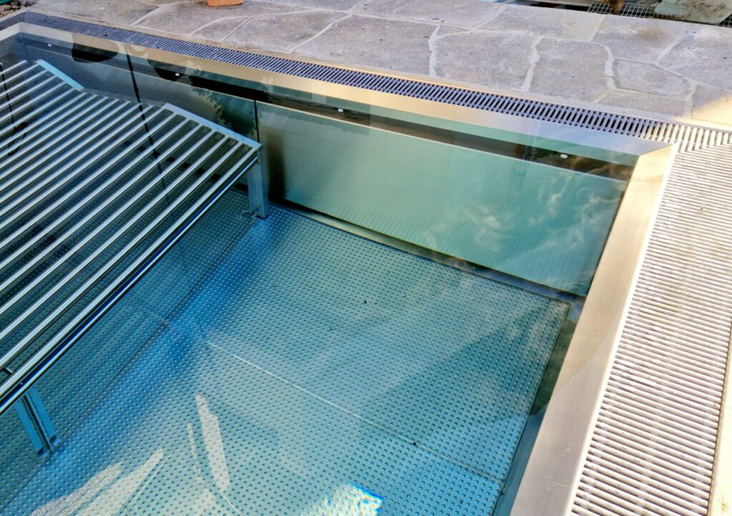 20241217_114331 Back Plus svg+xml;charset=utf